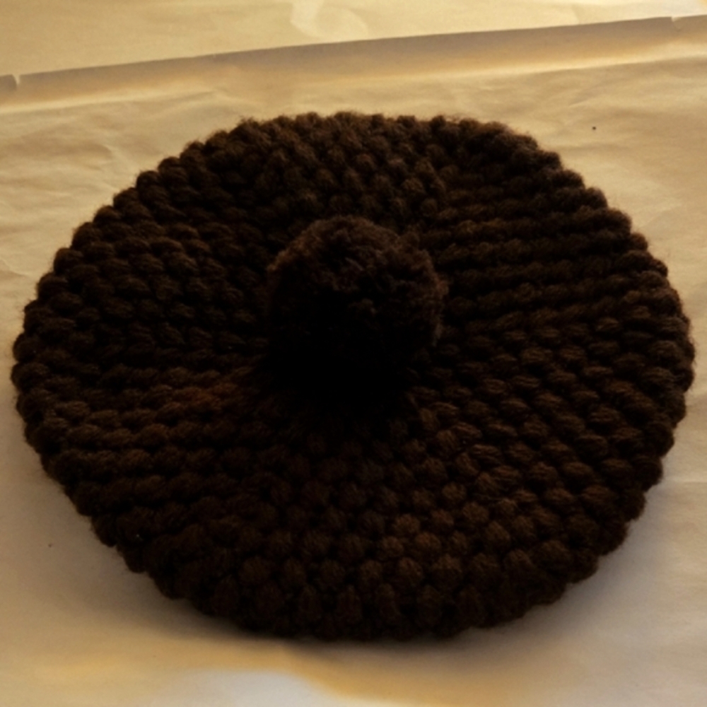 Chic Dark Brown Knit Beret